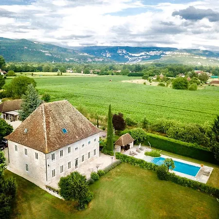Bed & Breakfast Domaine Du Manoir Les Avenières