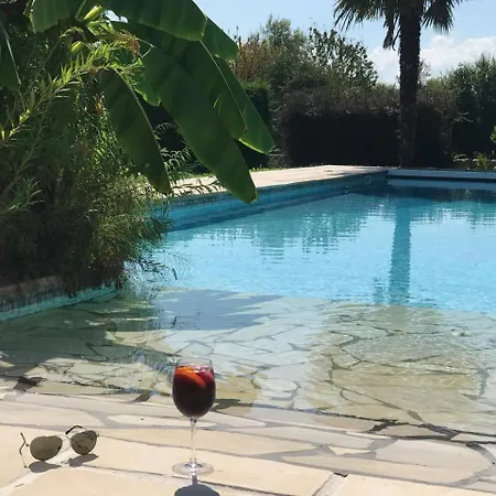 Domaine Du Manoir Bed & Breakfast Les Avenières