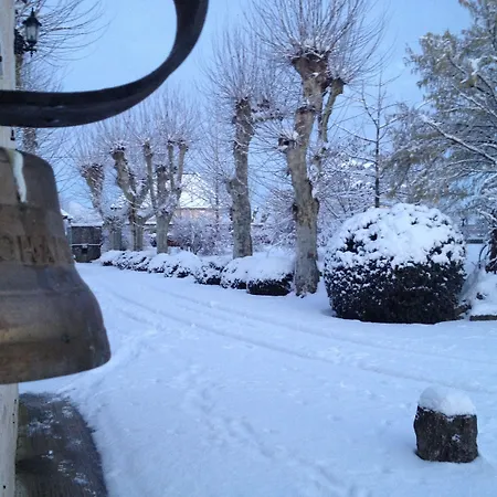 Domaine Du Manoir 5*